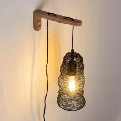 Hofstein Verpuppt Wandleuchte Holz hell, 1-flammig -Wandleuchten Verkauf verpuppt wandleuchte h3316412 3